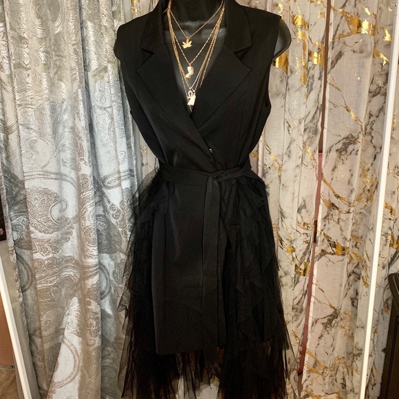 Dress - Picture 2 of 4